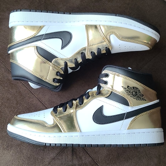Air Jordan 1 Mid Metallic Gold main image 4